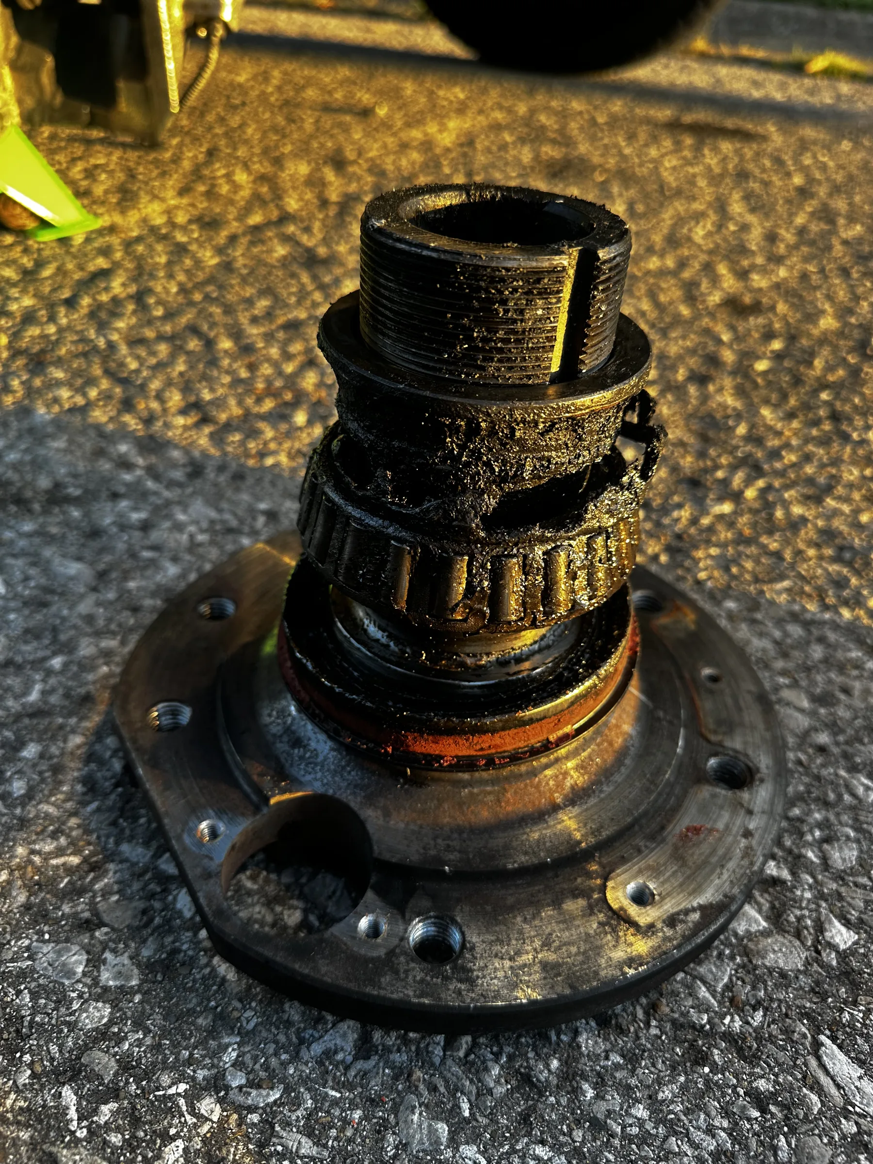 Spindle and bearing components during wheel-end service