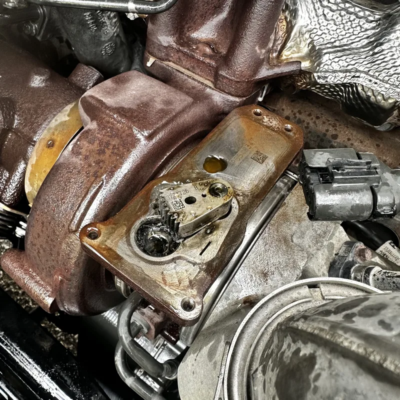 Turbocharger and exhaust components during engine work